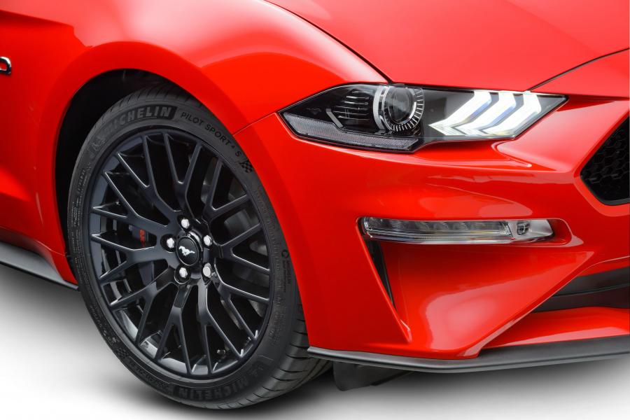 Детали экстерьера Ford Mustang GT Fastback 2018 года  (LA) (фото 6 из 28)